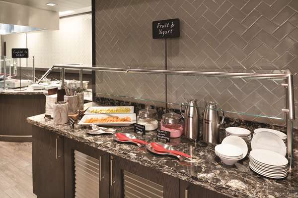 Restaurant - Embassy Suites Downtown Pittsburgh