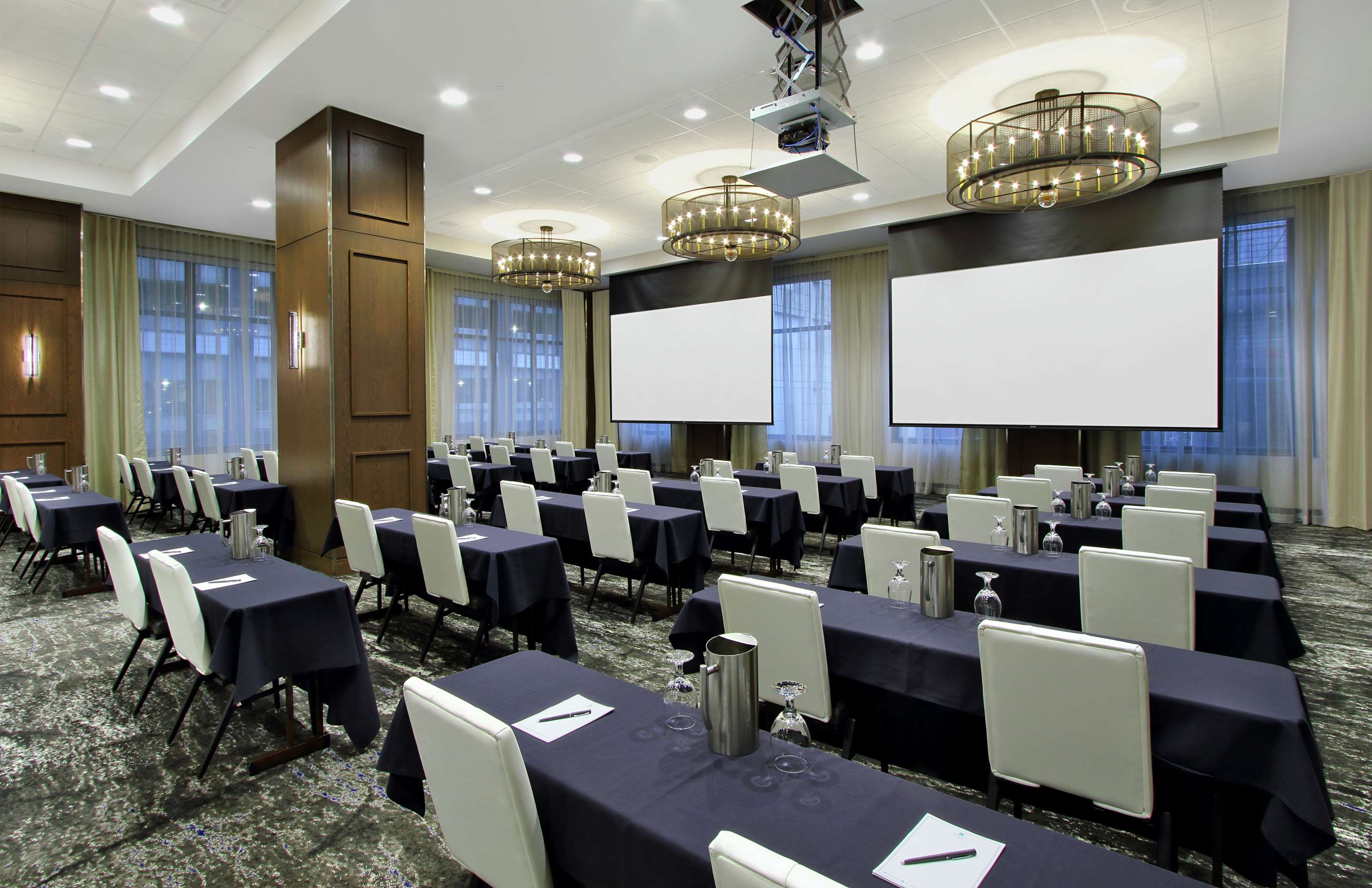 Meeting Room | Embassy Suites By Hilton Pittsburgh Downtown