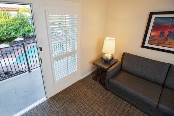  - Embassy Suites Scottsdale Resort