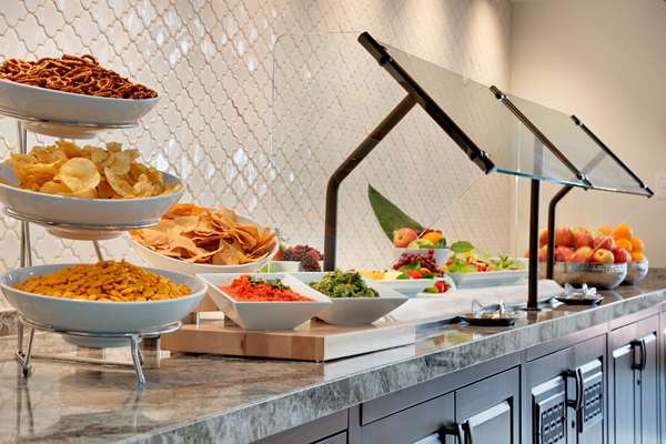 Restaurant - Embassy Suites Scottsdale Resort