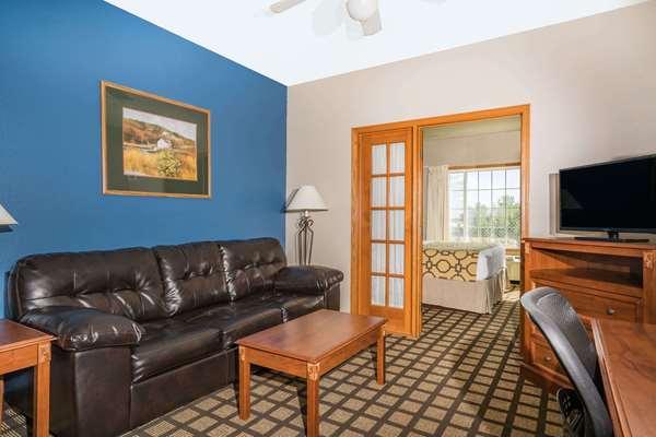  - Baymont Inn & Suites Albany - I-94, Exit 147