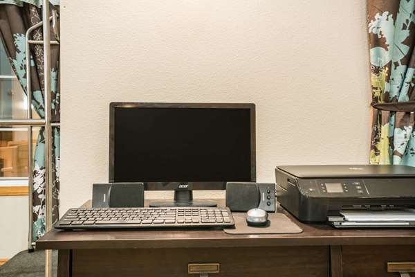 Conference Area - Baymont Inn & Suites Albany - I-94, Exit 147