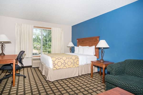 Suite - Baymont Inn & Suites Albany - I-94, Exit 147