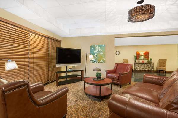  - Baymont Inn & Suites Fayetteville - I-49, Exit 62