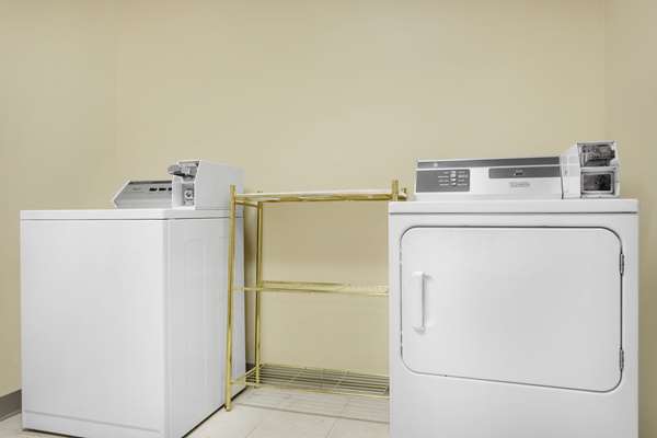 Amenities - Baymont Inn & Suites Fayetteville - I-49, Exit 62