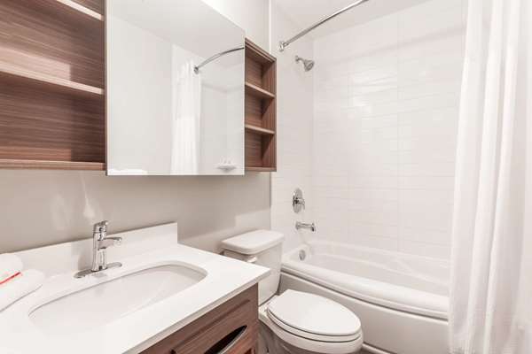  - Microtel Inn & Suites by Wyndham Kirkland Lake