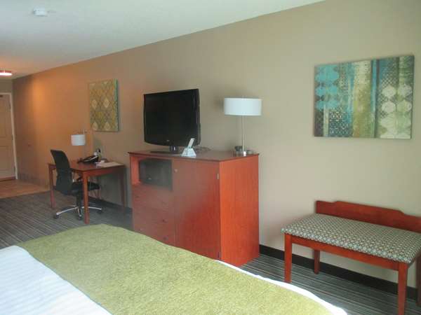 Suite - Best Western Plus Hotel Menomonie