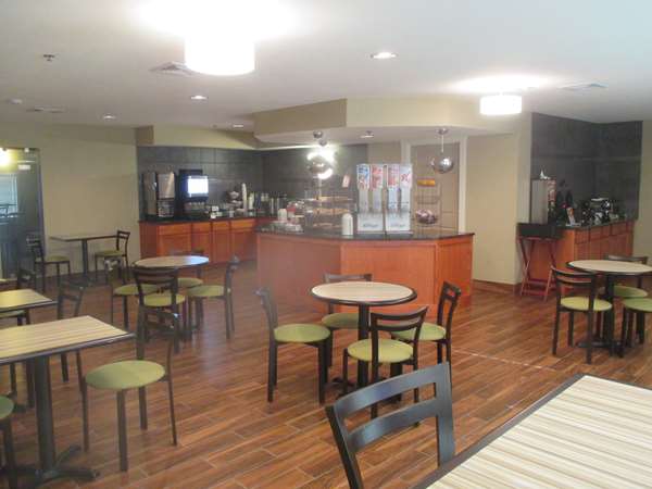 Restaurant - Best Western Plus Hotel Menomonie