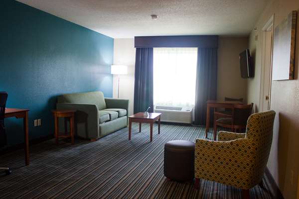 Suite - Best Western Plus Hotel Menomonie