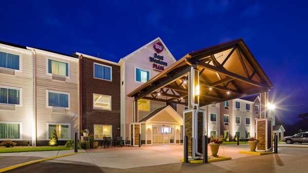 Exterior view - Best Western Plus Hotel Menomonie