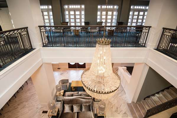  - Redmont Hotel Birmingham - I-20 & I-59, Exits 124D & 126A