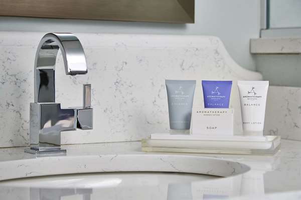  - Redmont Hotel Birmingham - I-20 & I-59, Exits 124D & 126A