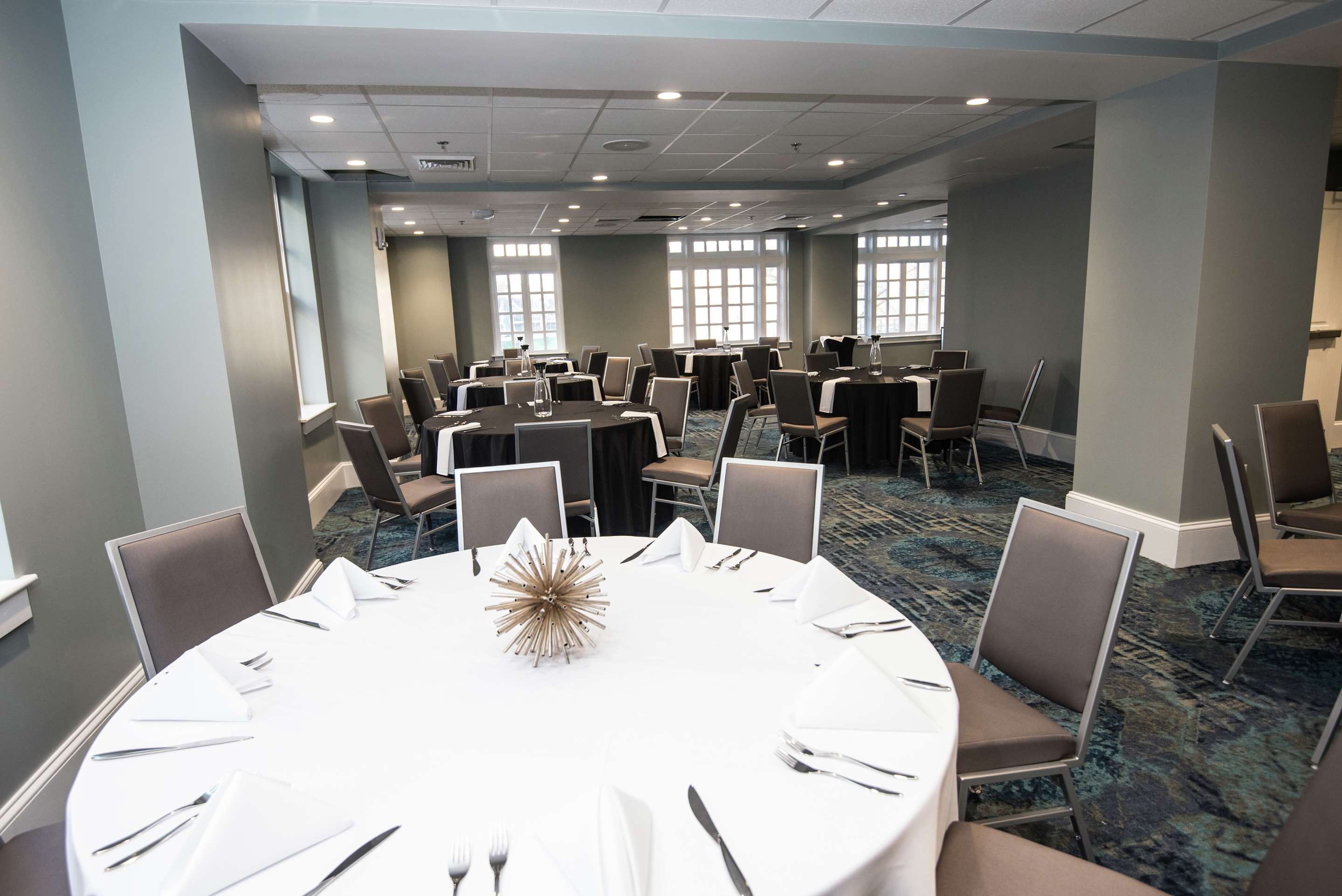 Meeting Room | Redmont Hotel Birmingham, Curio Collection by Hilton