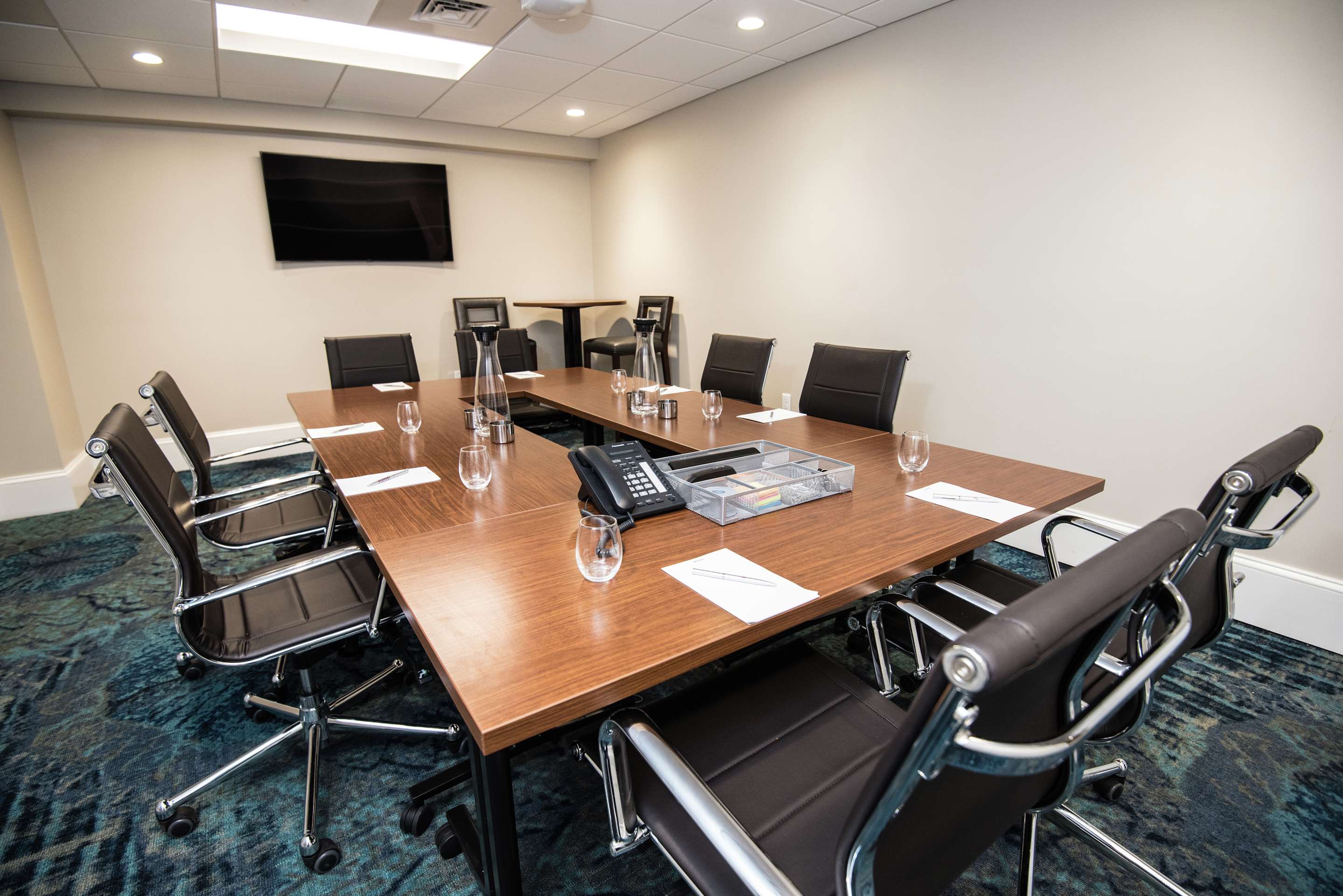 Meeting Room | Redmont Hotel Birmingham, Curio Collection by Hilton
