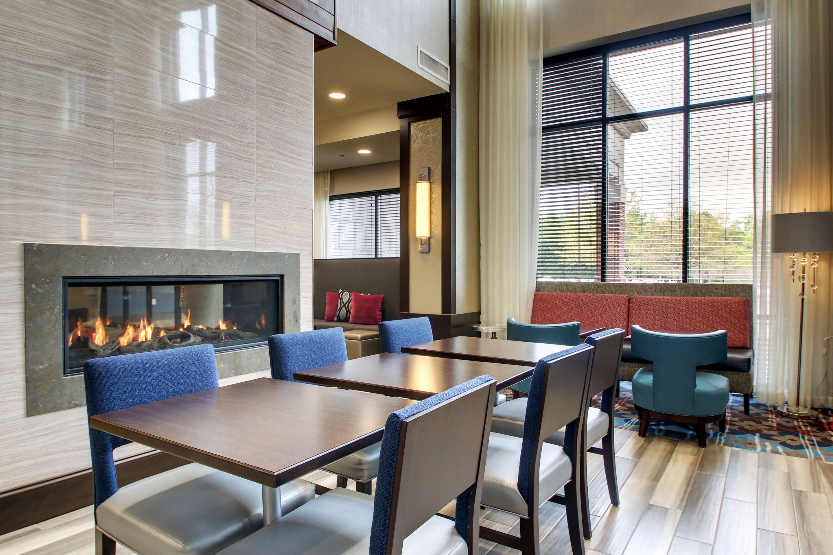 Restaurant | Hampton Inn & Suites Greenville Airport, SC