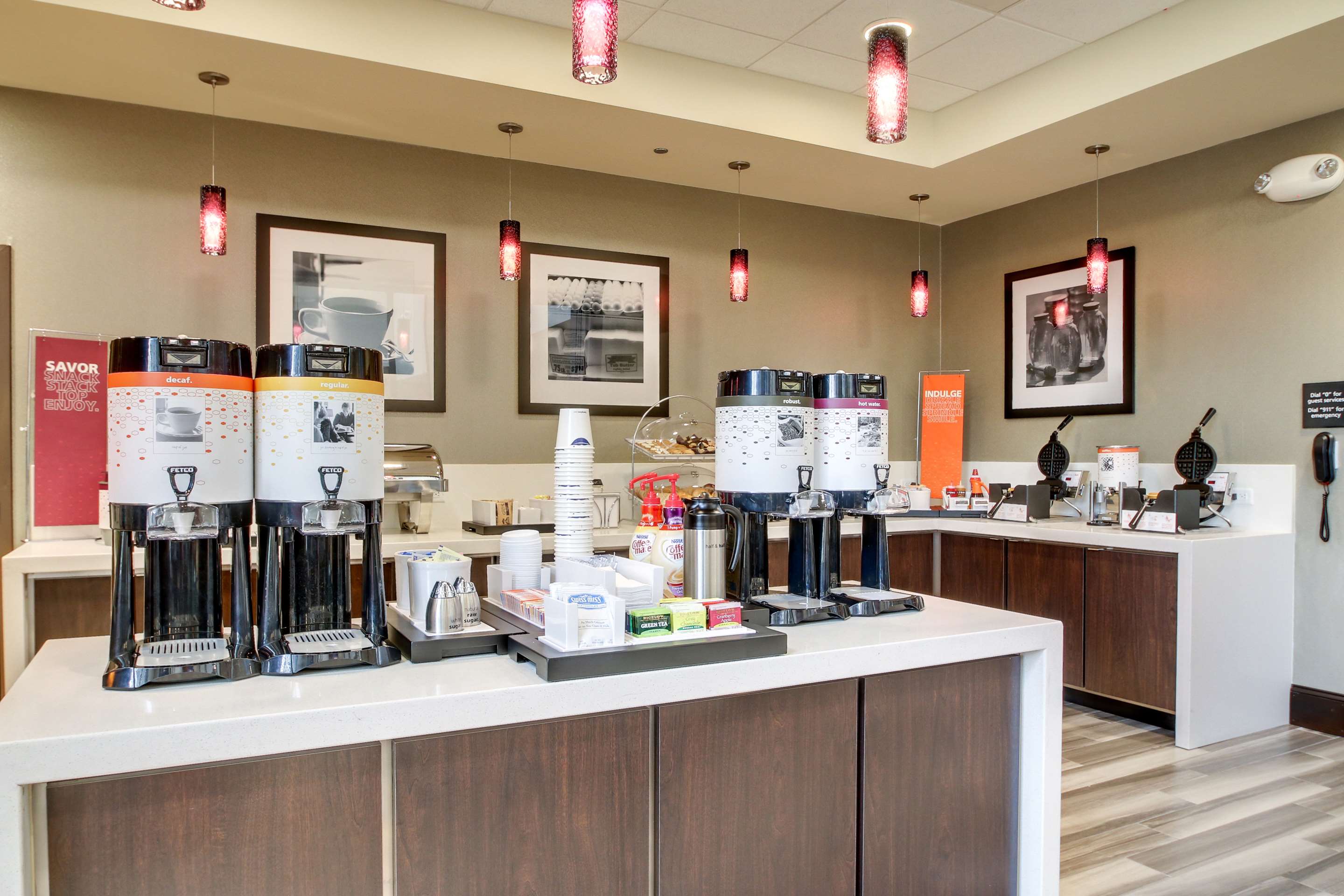 Restaurant | Hampton Inn & Suites Greenville Airport, SC