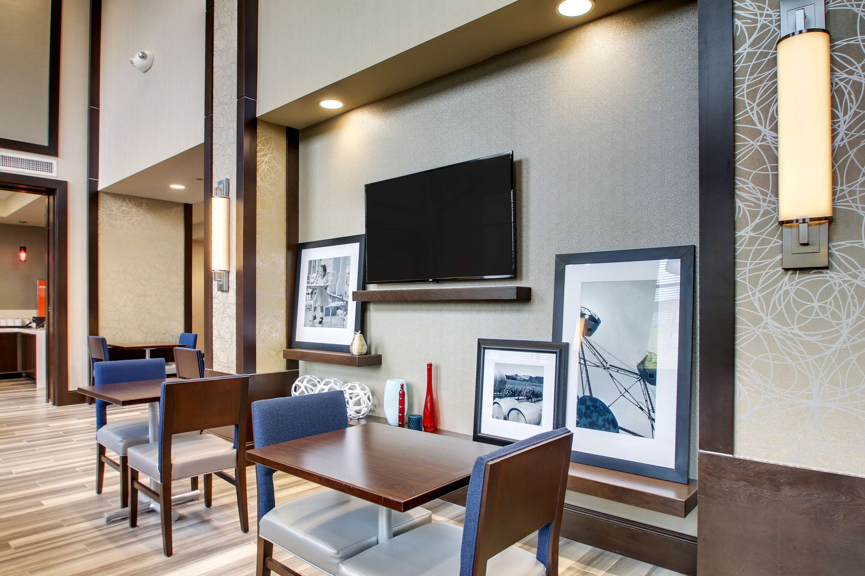 Restaurant | Hampton Inn & Suites Greenville Airport, SC