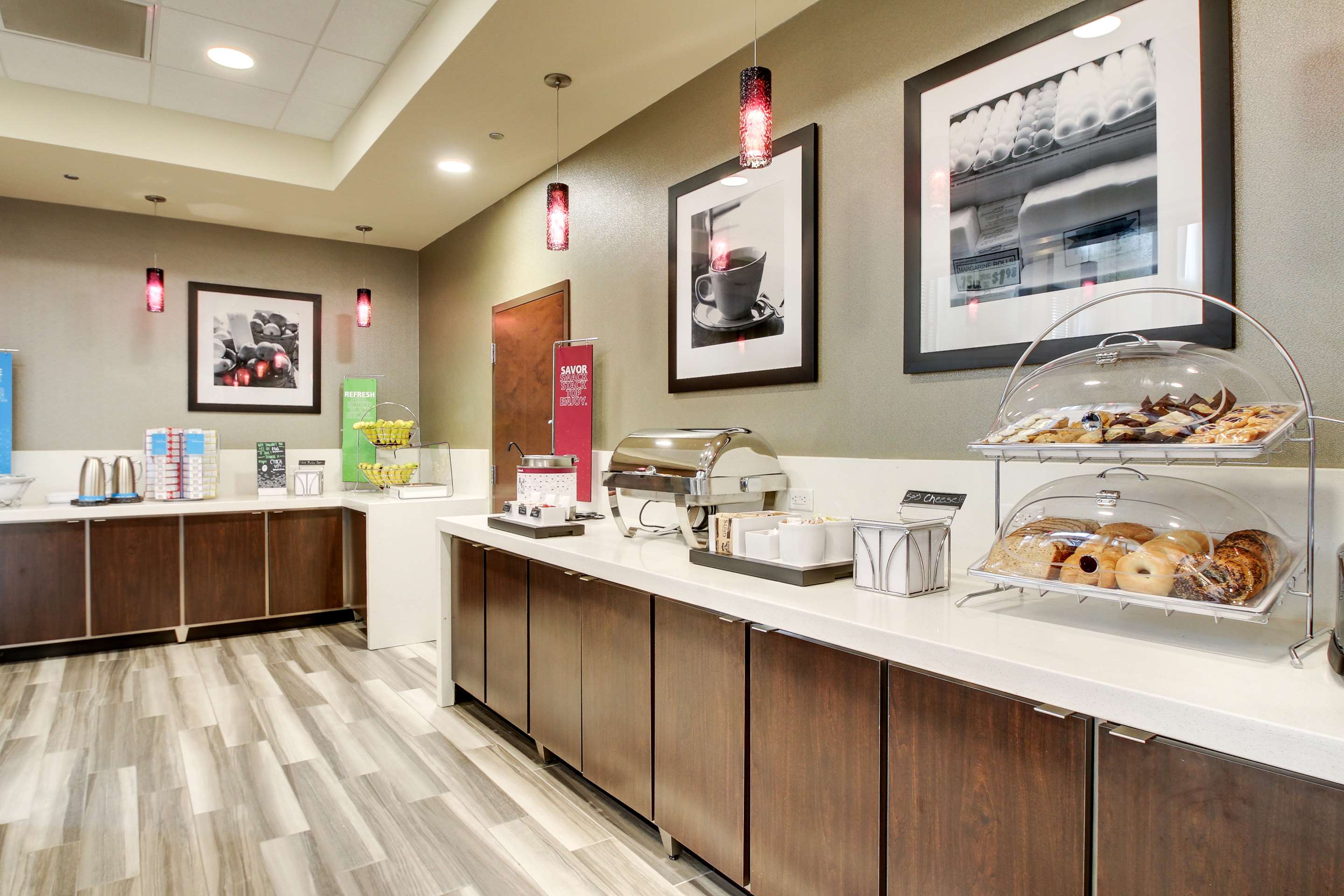 Restaurant | Hampton Inn & Suites Greenville Airport, SC