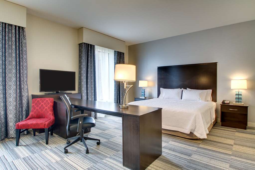 Hampton Inn & Suites - Greenville Airport, SC-guestroom-Guest Room,On-Site.jpg