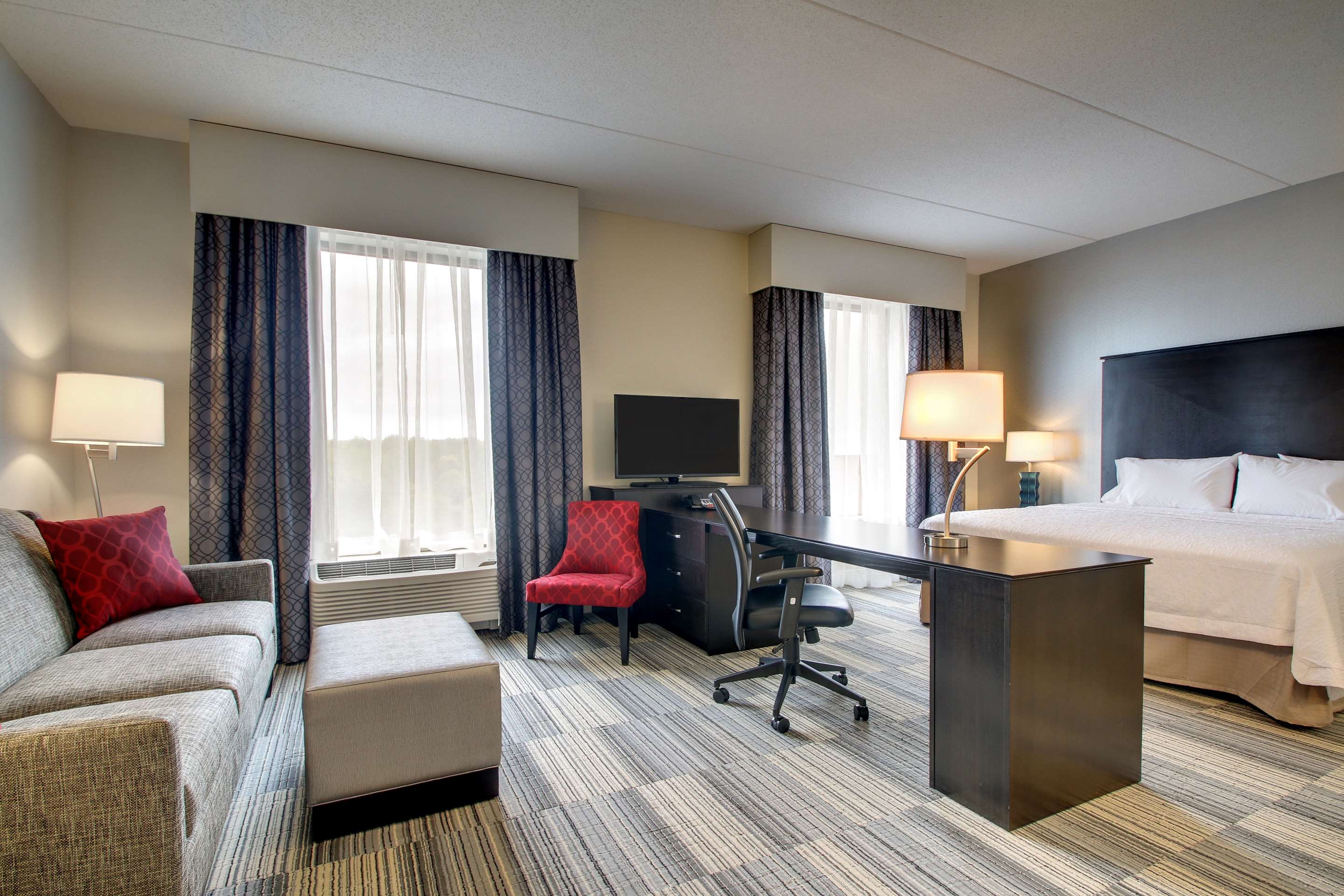 Guest room