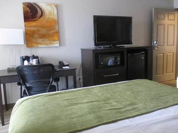  - Best Western Harvest Inn & Suites Grand Forks