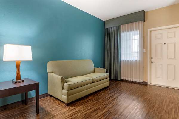 Suite - Best Western Plus Galveston Suites