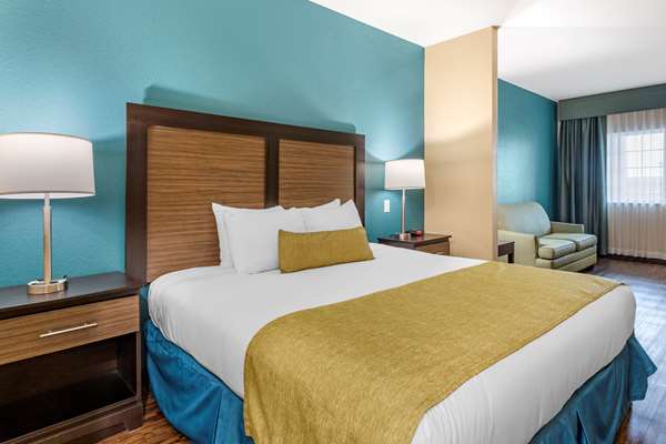 Suite - Best Western Plus Galveston Suites