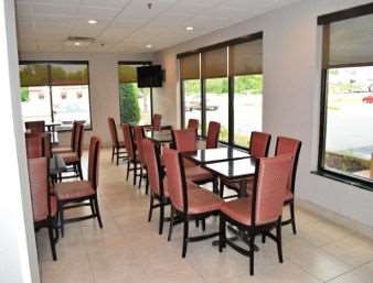 Restaurant - Days Inn Blairsville