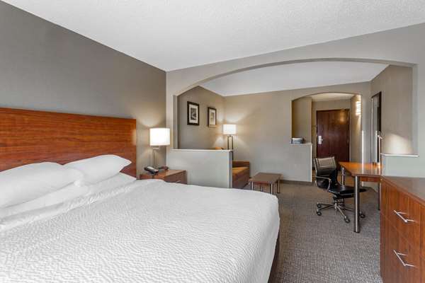 Suite - Days Inn Blairsville