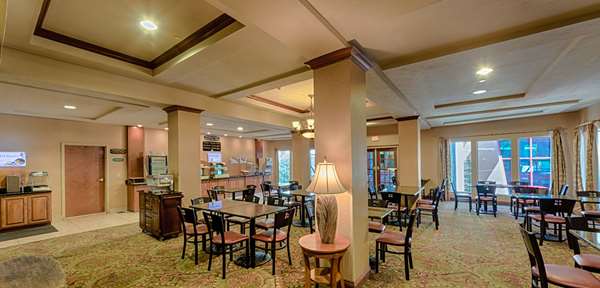 Restaurant - Triple Play Resort Hotel & Suites Hayden