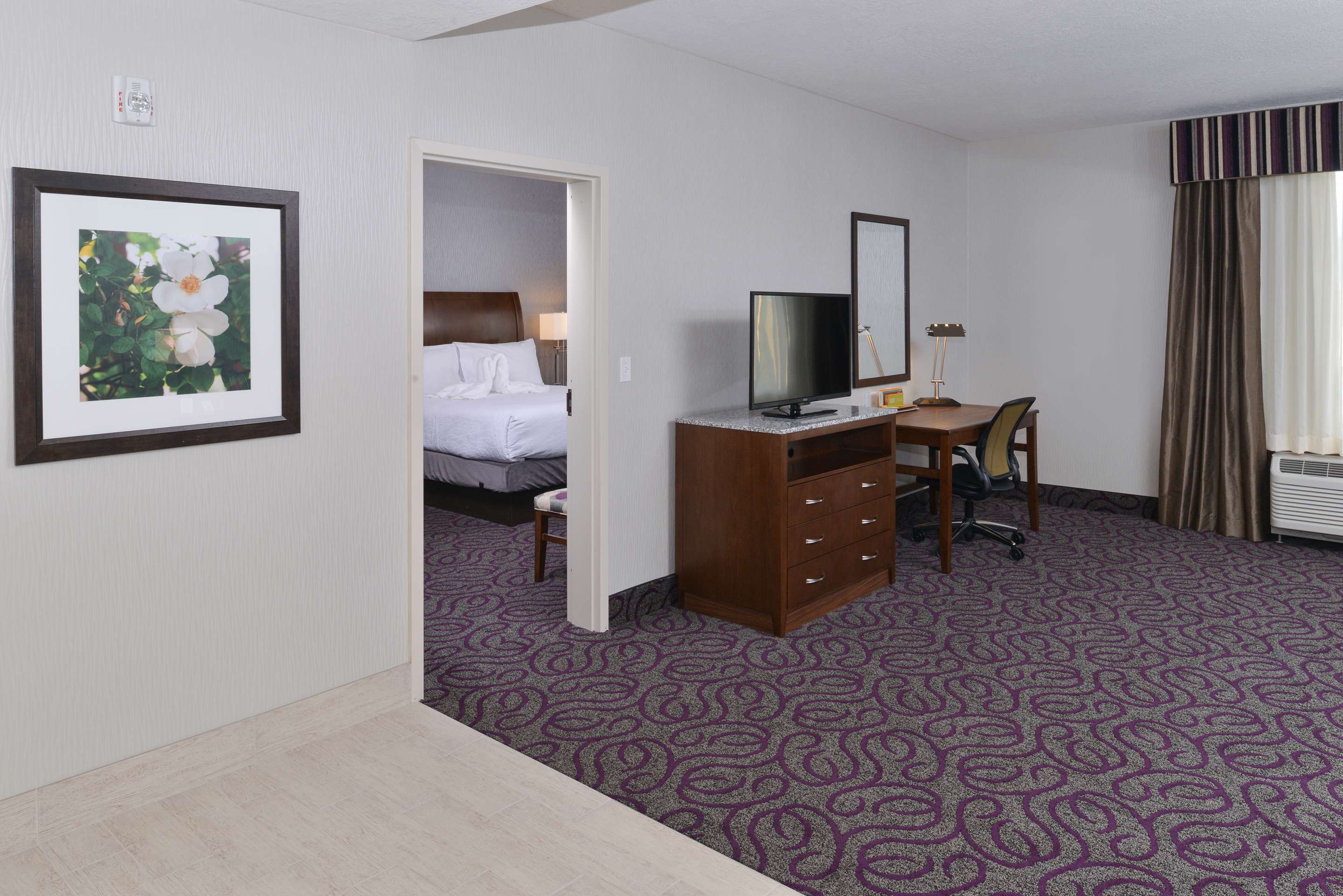 Guest room