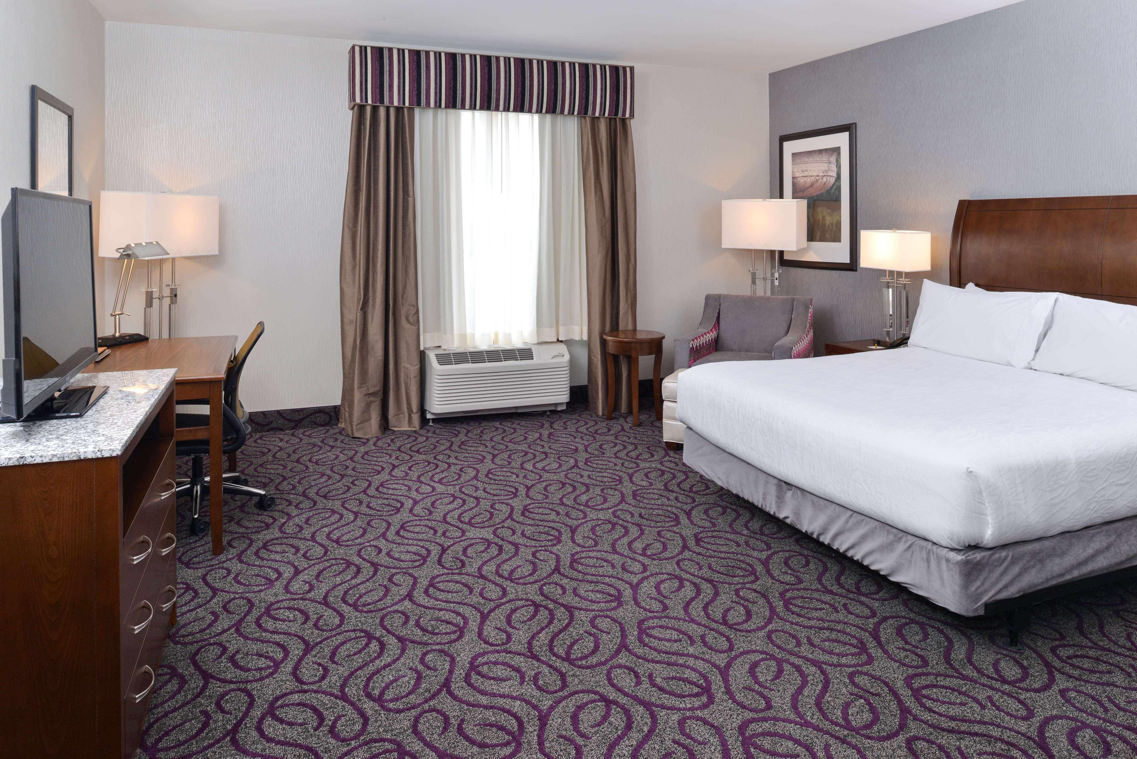 Hilton Garden Inn Hobbs Room Type - 1 KING HEARING ACCESSIBLE