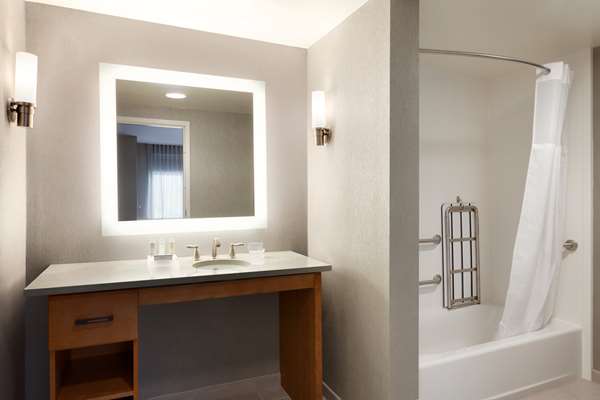  - Homewood Suites by Hilton East Syracuse