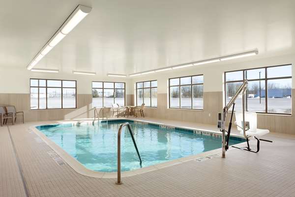 Pool - Homewood Suites by Hilton East Syracuse