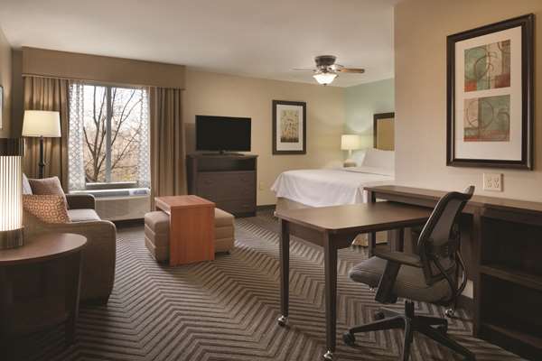  - Homewood Suites by Hilton Portage - I-94, Exit 76