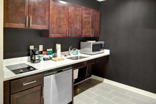  - Homewood Suites by Hilton Downtown Richmond - I-95, Exit 74C