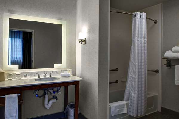  - Homewood Suites by Hilton Downtown Richmond - I-95, Exit 74C