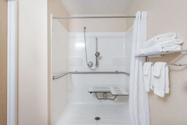  - Baymont Inn & Suites Fulton