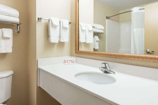 - Baymont Inn & Suites Fulton