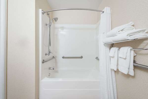  - Baymont Inn & Suites Fulton