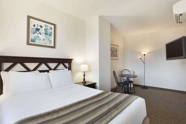  - Days Inn Montreal Saint Leonard