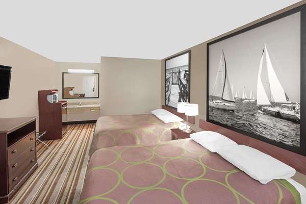  - Super 8 Motel Bay St Louis