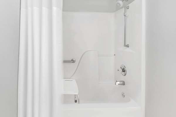  - Super 8 Motel Bay St Louis