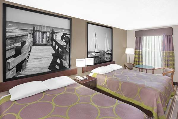  - Super 8 Motel Bay St Louis