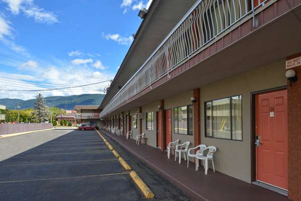 Exterior view - Canadas Best Value Inn Vernon