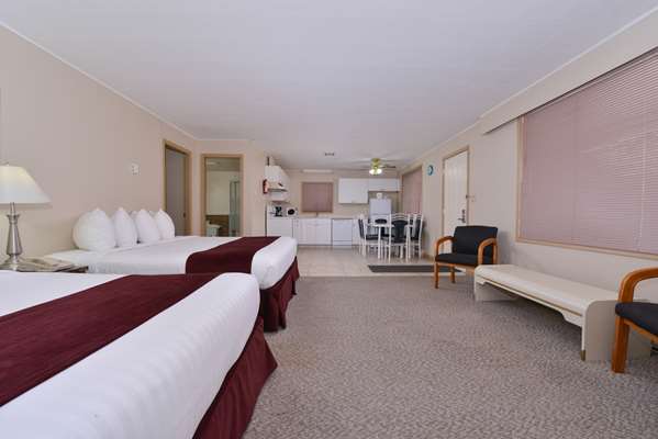 Suite - Canadas Best Value Inn Vernon