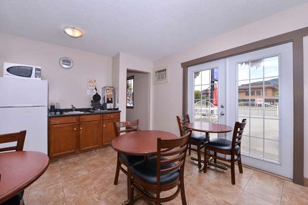  - Canadas Best Value Inn Vernon