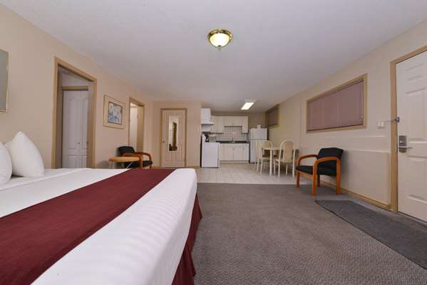 Suite - Canadas Best Value Inn Vernon