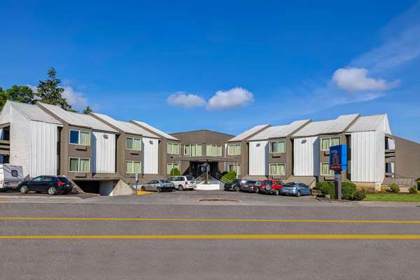 Exterior view - Studio 6 Suites Portland - I-405, Exit 23B