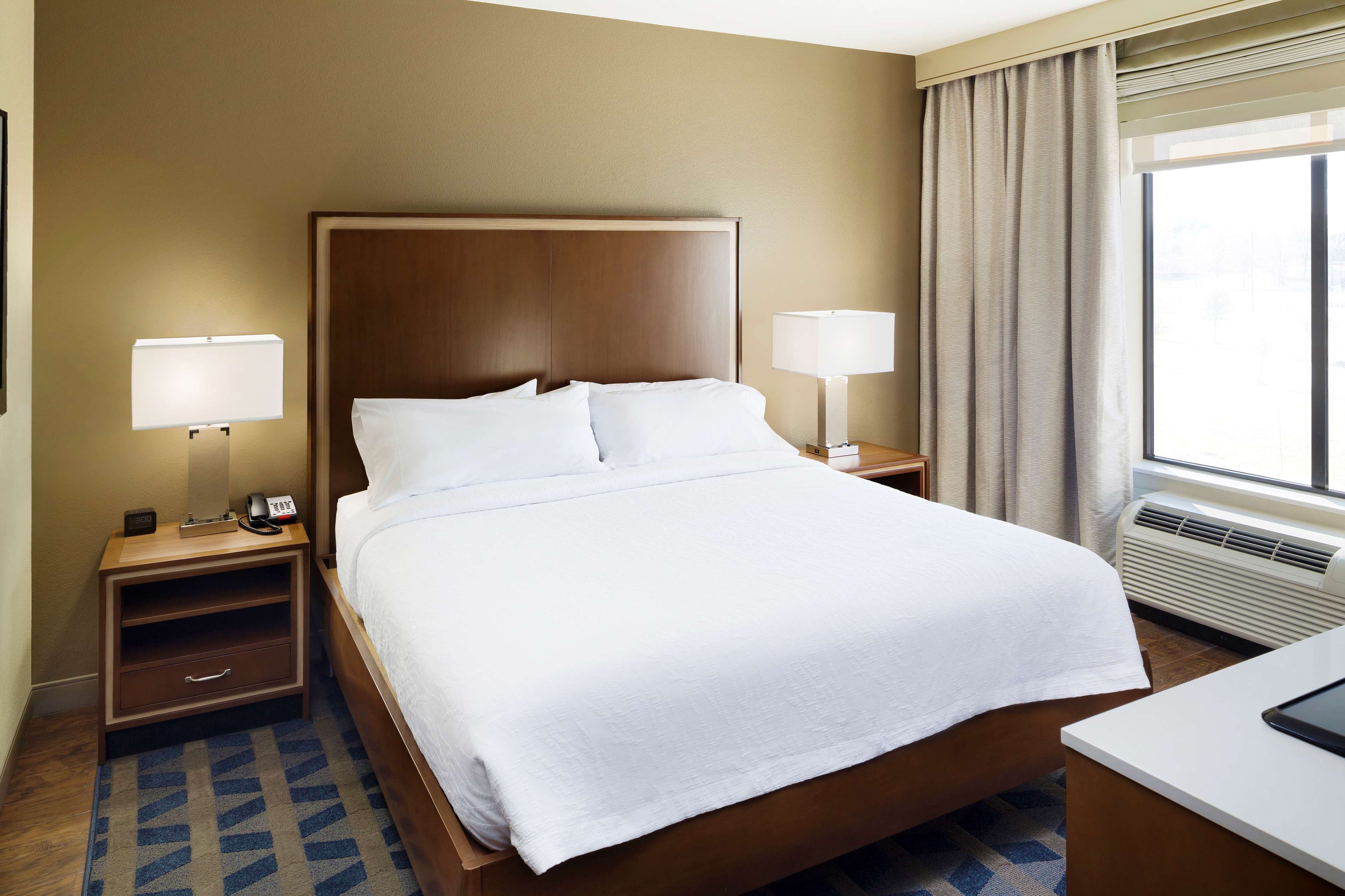 Hilton Garden Inn Longview Room Type - 1 KING ACC RM W BATHTUB